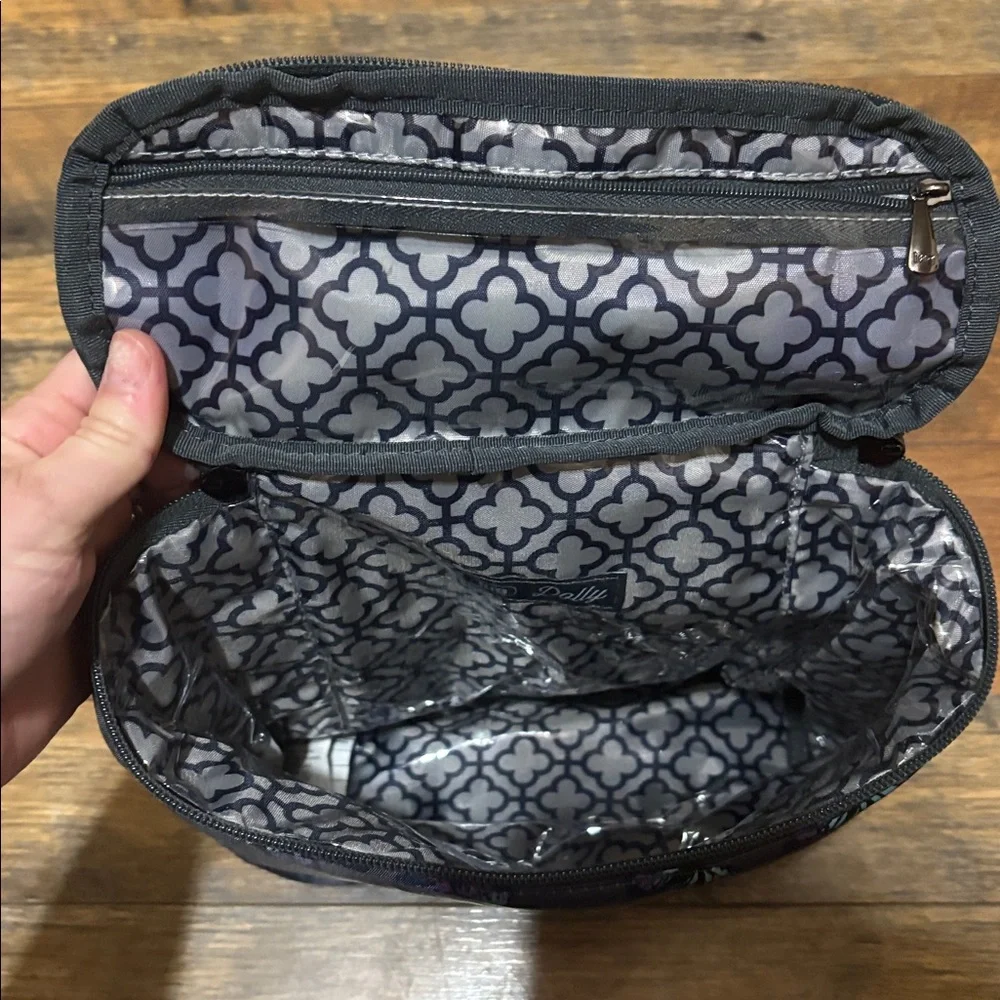 Lug Dolly cosmetic‎ case in the Butterfly Grey pattern